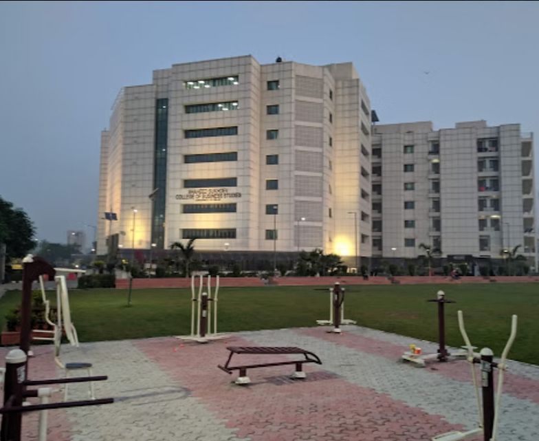 Sukhdev College